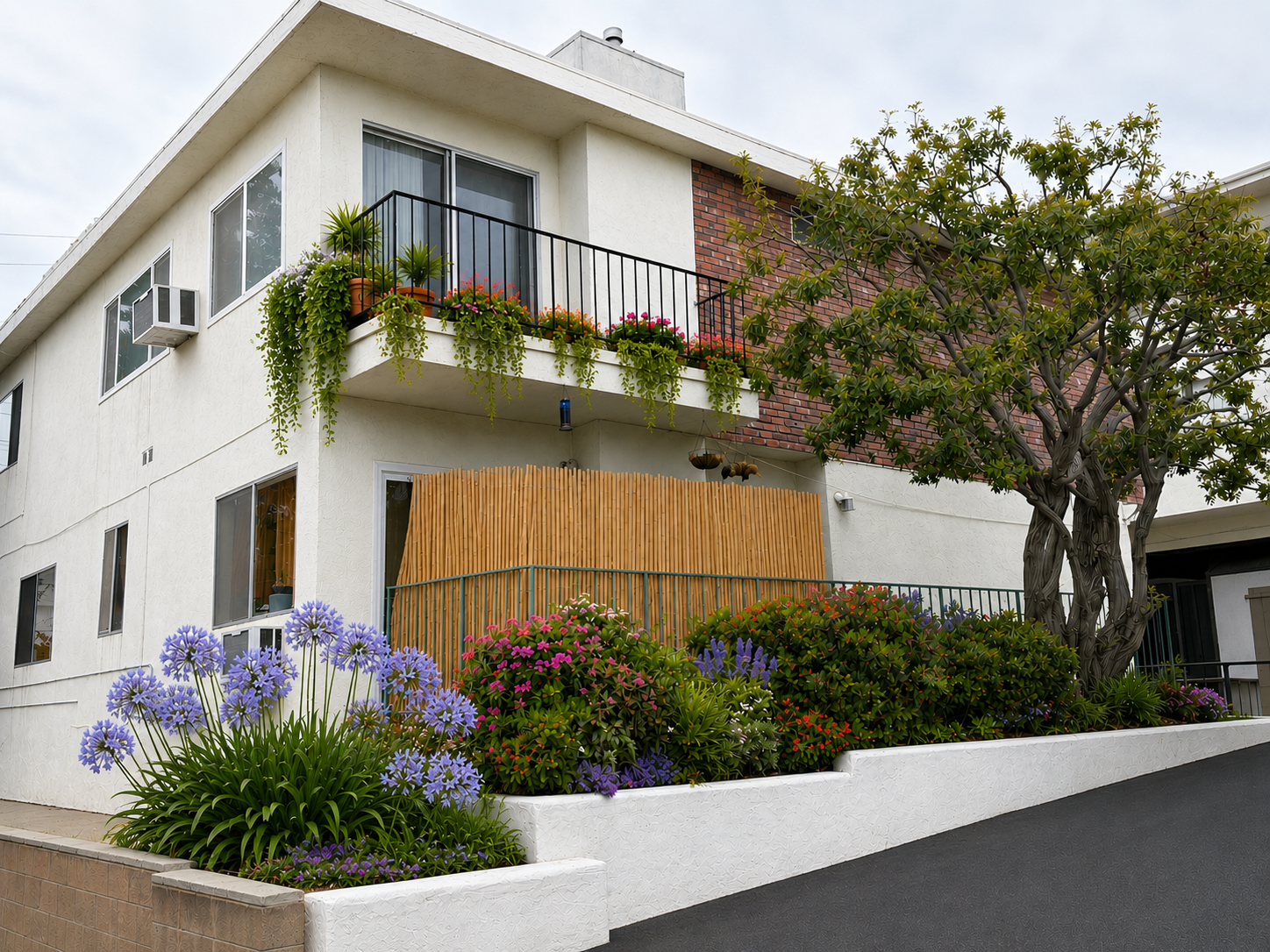 3432:34 Centinela Ave3